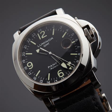 Panerai Luminor gmt automatic